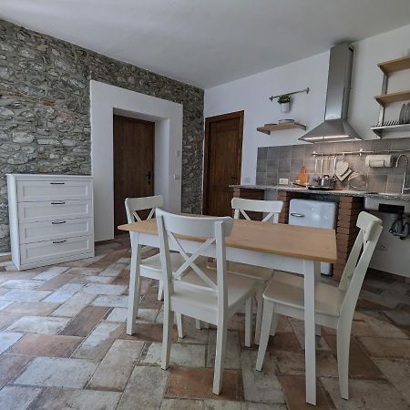Antica Osteria Apartments Dongo Exterior foto